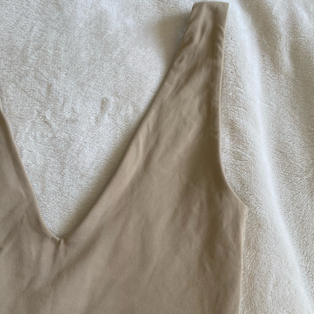 Aritzia Babaton Contour Bodysuit - Picture 3 of 10